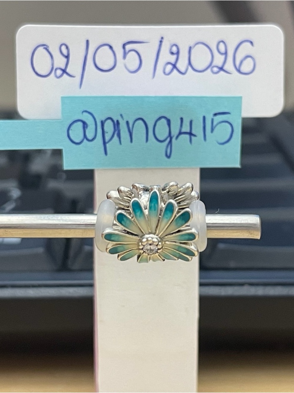 Pandora Blue Green Daisy Flower Charm - Picture 4 of 16